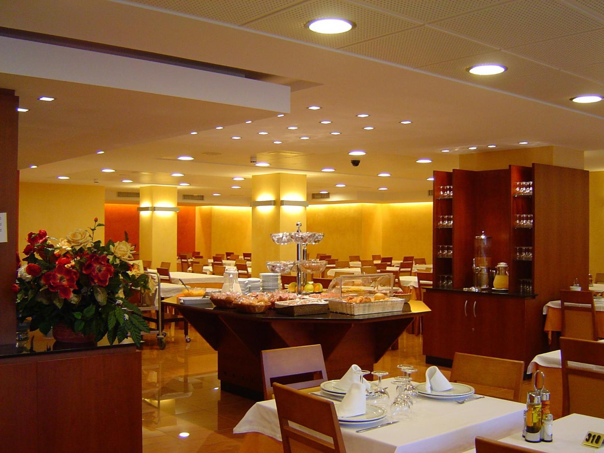 Espel Hotel Les Escaldes Restoran foto