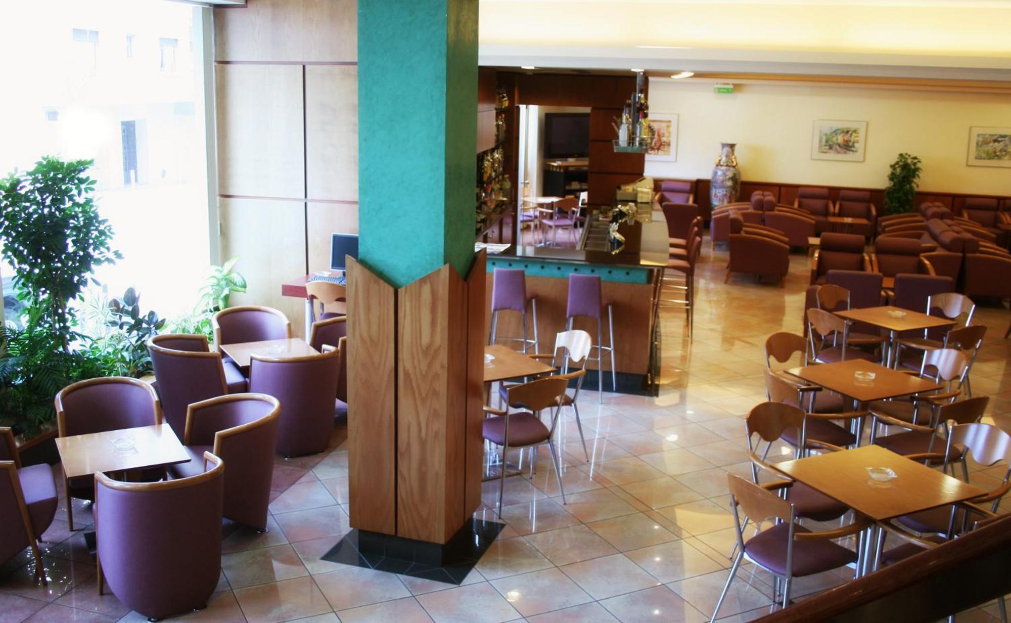 Espel Hotel Les Escaldes Restoran foto